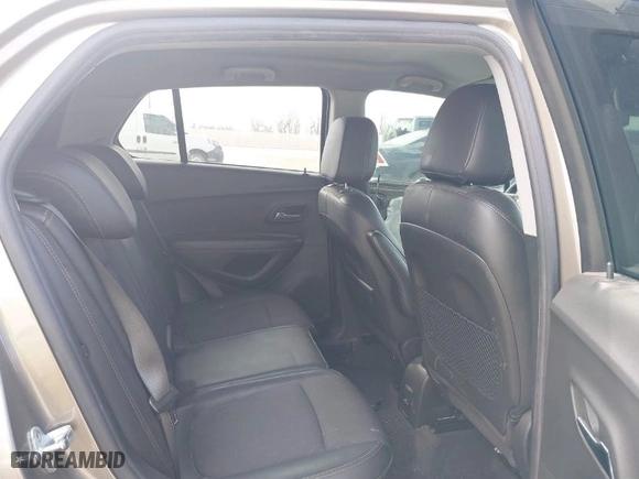 2021 Chevrolet Trax LT with VIN KL7CJLSB4MB355898, listed as a IAAI auction lot 41515176 with 72,227 mi miles. Bid and sale history available at carsss.com. Image 8.