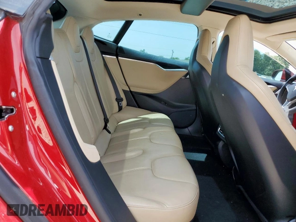 2014 Tesla Model S 60 with VIN 5YJSA1H18EFP38582, listed as a Copart auction lot 56581735 with 69,106 mi miles and Salvage title. Bid and sale history available at DreamBid. Image 10.