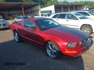 2006 Ford Mustang GT Deluxe with VIN 1ZVFT82H865110967, listed as a IAAI auction lot 42643331 with 79,843 mi miles and . Bid and sale history available at DreamBid. Image 1.