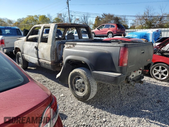 1994 GMC Sierra 1500 z VIN 2GTEK19K9R1551815, wystawiony jako Copart lot #77106604 z przebiegiem Nie podano mil oraz Nie do naprawy • Non repairable. Historia ofert i sprzedaży dostępna na DreamBid. Obrazek 2.