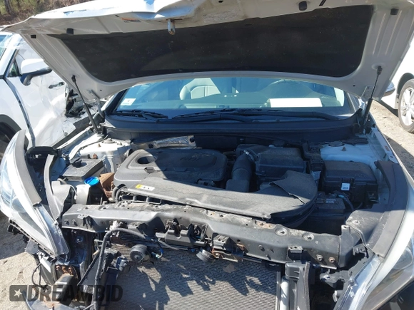 2015 Hyundai Sonata Limited with VIN 5NPE34AF2FH035464, listed as a IAAI auction lot 41824698 with 130,801 mi miles and . Bid and sale history available at carsss.com. Image 10.