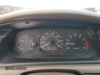 1998 Toyota Camry LE z VIN 4T1BG22K0WU858838, wystawiony jako Copart lot #53525565 z przebiegiem 133 777 mil mil oraz Czysty tytuł • Clean title. Historia ofert i sprzedaży dostępna na DreamBid. Obrazek 9.