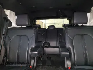 2019 Ford Expedition Limited with VIN 1FMJU2AT4KEA51368, listed as a Copart auction lot 47499295 with 98,584 mi miles and Salvage title. Bid and sale history available at DreamBid. Image 10.