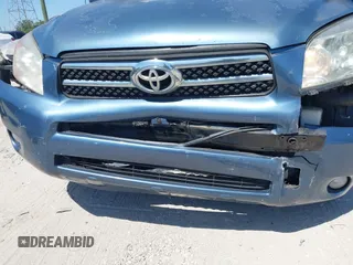 2008 Toyota RAV4 Limited с VIN JTMZD31V085093608, выставлен на аукционе IAAI как лот 42041980 с пробегом 127 613 миль миль и . История ставок и продаж доступна на DreamBid. Изображение 6.
