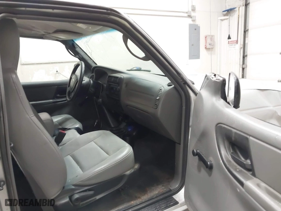 2004 Ford Ranger XL with VIN 1FTYR10D14PA23138, listed as a IAAI auction lot 41721529 with 97,178 mi miles. Bid and sale history available at carsss.com. Image 5.