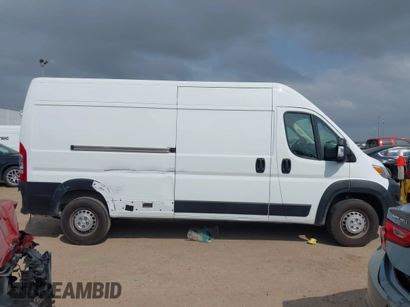 2024 Ram ProMaster Cargo Tradesman with VIN 3C6LRVDG1RE132283, listed as a IAAI auction lot 41938357 with 31,413 mi miles and . Bid and sale history available at DreamBid. Image 13.