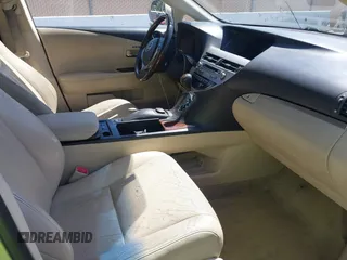 2013 Lexus RX 350 z VIN JTJBK1BA9D2450297, wystawiony jako IAAI lot #42349782 z przebiegiem 129 520 mil mil oraz . Historia ofert i sprzedaży dostępna na DreamBid. Obrazek 5.