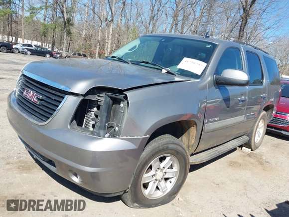 2007 GMC Yukon SLT z VIN 1GKFC13007J138584, wystawiony jako IAAI lot #41750793 z przebiegiem Nie podano mil oraz . Historia ofert i sprzedaży dostępna na DreamBid. Obrazek 2.