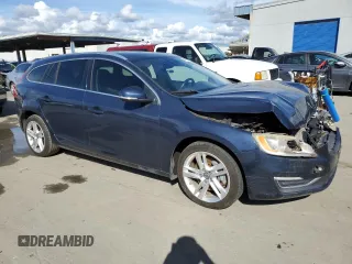 2015 Volvo V60 T5 Premier with VIN YV1612SK3F1219761, listed as a Copart auction lot 44059224 with 71,938 mi miles. Bid and sale history available at carsss.com. Image 4.