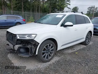 2017 Audi Q7 Premium Plus with VIN WA1LAAF78HD011055, listed as a IAAI auction lot 42509579 with 115,815 mi miles and . Bid and sale history available at DreamBid. Image 18.