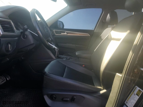 2019 Volkswagen Atlas 3.6L V6 SE w/Technology R-Line with VIN 1V2XR2CA1KC555219, listed as a Copart auction lot 86820824 with 111,747 mi miles and Salvage Title. Bid and sale history available at carsss.com. Image 7.