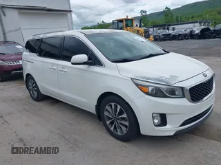 2015 Kia Sedona EX with VIN KNDMC5C14F6019067, listed as a IAAI auction lot 42045357 with 149,736 mi miles. Bid and sale history available at carsss.com. Image 1.