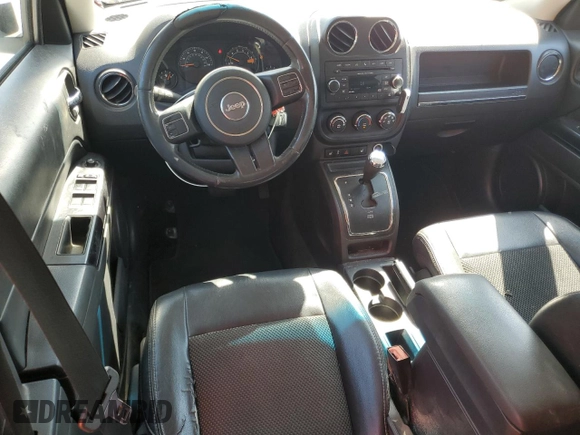 2016 Jeep Patriot Sport z VIN 1C4NJPBA3GD601892, wystawiony jako Copart lot #60680425 z przebiegiem 133 995 mil mil oraz Szkoda całkowita • Salvage title. Historia ofert i sprzedaży dostępna na DreamBid. Obrazek 8.