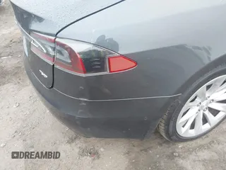 2016 Tesla Model S 90D с VIN 5YJSA1E25GF159226, выставлен на аукционе IAAI как лот 42351745 с пробегом 101 338 миль миль и . История ставок и продаж доступна на DreamBid. Изображение 6.