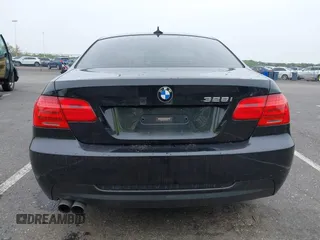 2012 BMW 3 Series 328i z VIN WBAKE5C51CE756018, wystawiony jako IAAI lot #42160065 z przebiegiem 96 503 mil mil oraz . Historia ofert i sprzedaży dostępna na DreamBid. Obrazek 16.