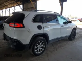2018 Jeep Cherokee Latitude Plus with VIN 1C4PJMLX8JD549497, listed as a Copart auction lot 59766055 with 78,563 mi miles and Salvage title. Bid and sale history available at DreamBid. Image 3.