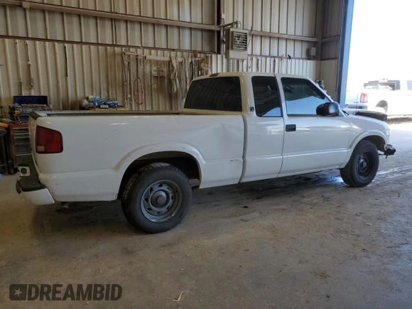 2002 GMC Sonoma SL with VIN 1GTCS19W828203307, listed as a Copart auction lot 74585494 with 106,956 mi miles and Salvage Title. Bid and sale history available at carsss.com. Image 3.