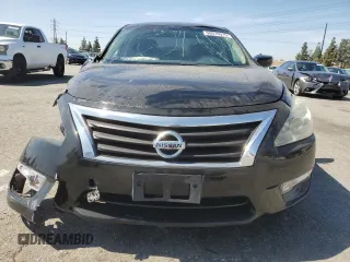 2014 Nissan Altima S with VIN 1N4AL3AP3EN235887, listed as a Copart auction lot 50079915 with 141,795 mi miles and Salvage Title. Bid and sale history available at DreamBid. Image 5.