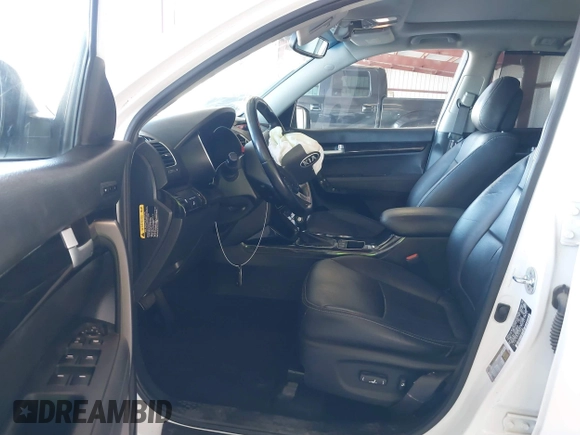 2015 Kia Sorento EX with VIN 5XYKU4A74FG577696, listed as a IAAI auction lot 41870637 with 129,400 mi miles. Bid and sale history available at carsss.com. Image 5.