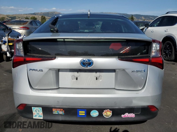 2019 Toyota Prius L Eco z VIN JTDKARFU5K3077176, wystawiony jako Copart lot #57304345 z przebiegiem 110 745 mil mil oraz Szkoda całkowita • Salvage title. Historia ofert i sprzedaży dostępna na DreamBid. Obrazek 6.
