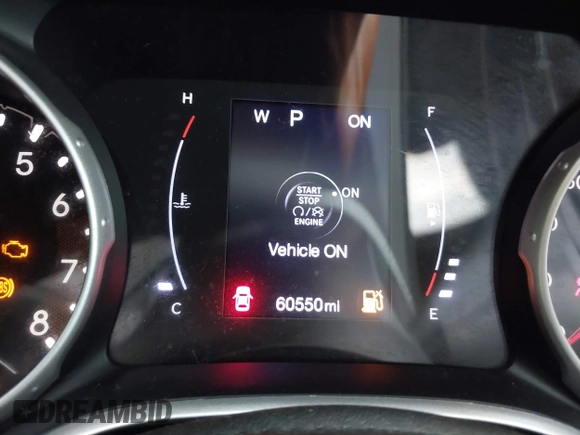 2020 Jeep Compass Latitude z VIN 3C4NJCBB9LT126299, wystawiony jako IAAI lot #42206657 z przebiegiem 60 550 mil mil oraz . Historia ofert i sprzedaży dostępna na DreamBid. Obrazek 16.
