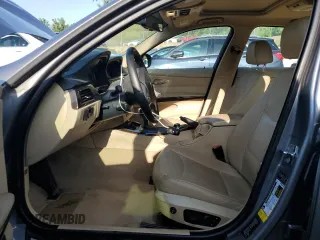 2009 BMW 3 Series 328i xDrive with VIN WBAPK53519A511752, listed as a Copart auction lot 60935025 with 129,307 mi miles and Salvage title. Bid and sale history available at DreamBid. Image 7.
