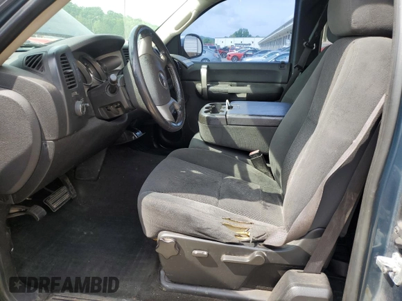 2008 GMC Sierra 1500 SLE1 z VIN 1GTEK19008Z173047, wystawiony jako Copart lot #55492825 z przebiegiem 295 701 mil mil oraz Szkoda całkowita • Salvage title. Historia ofert i sprzedaży dostępna na DreamBid. Obrazek 7.