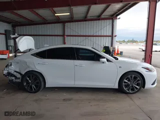 2019 Lexus ES with VIN 58ABZ1B14KU006880, listed as a IAAI auction lot 41782635 with 115,480 mi miles. Bid and sale history available at carsss.com. Image 14.