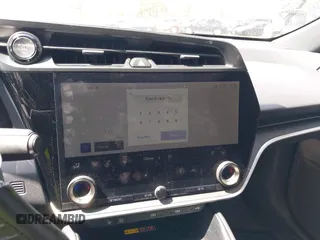 2024 Lexus RZ 450e Premium z VIN JTJAAAABXRA023751, wystawiony jako IAAI lot #42082320 z przebiegiem 15 641 mil mil oraz . Historia ofert i sprzedaży dostępna na DreamBid. Obrazek 18.