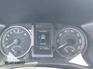 2022 Toyota Tacoma SR5 z VIN 3TMBZ5DN3NM034388, wystawiony jako IAAI lot #42270543 z przebiegiem 179 904 mil mil oraz . Historia ofert i sprzedaży dostępna na DreamBid. Obrazek 7.