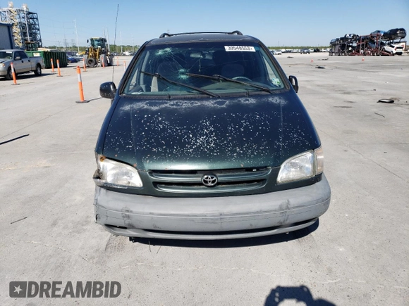 2000 Toyota Sienna LE with VIN 4T3ZF13C2YU193910, listed as a Copart auction lot 56395564 with 228,638 mi miles and Salvage Title. Bid and sale history available at carsss.com. Image 5.