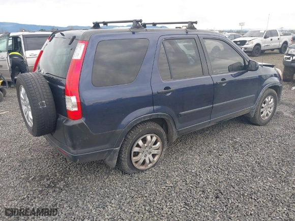 2006 Honda CR-V EX with VIN JHLRD68816C017988, listed as a IAAI auction lot 41842031 with 204,947 mi miles. Bid and sale history available at carsss.com. Image 4.