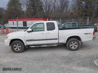 2006 Toyota Tundra SR5 with VIN 5TBBT44176S474522, listed as a IAAI auction lot 41662123 with 124,409 mi miles. Bid and sale history available at carsss.com. Image 14.