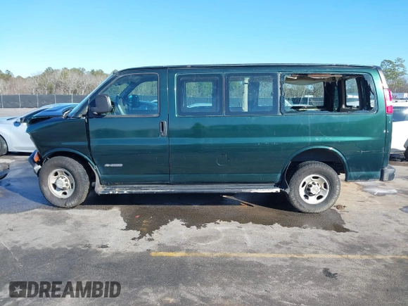 2005 Chevrolet Express Passenger z VIN 1GAGG25V251242079, wystawiony jako IAAI lot #41353852 z przebiegiem 193 081 mil mil oraz . Historia ofert i sprzedaży dostępna na DreamBid. Obrazek 14.