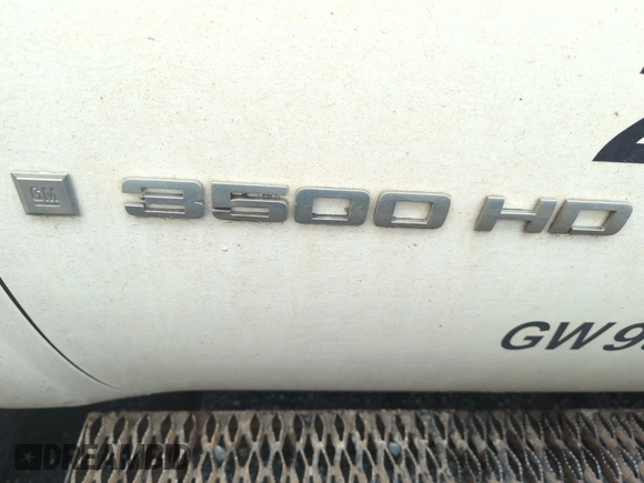2009 Chevrolet Silverado 3500HD with VIN 1GBHK79K79E156633, listed as a IAAI auction lot 42610304 with Not provided miles and . Bid and sale history available at DreamBid. Image 4.