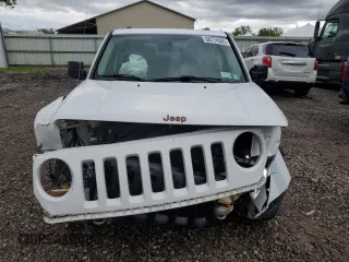 2017 Jeep Patriot Sport with VIN 1C4NJRBB9HD167760, listed as a Copart auction lot 58776585 with 137,568 mi miles and Salvage title. Bid and sale history available at DreamBid. Image 5.