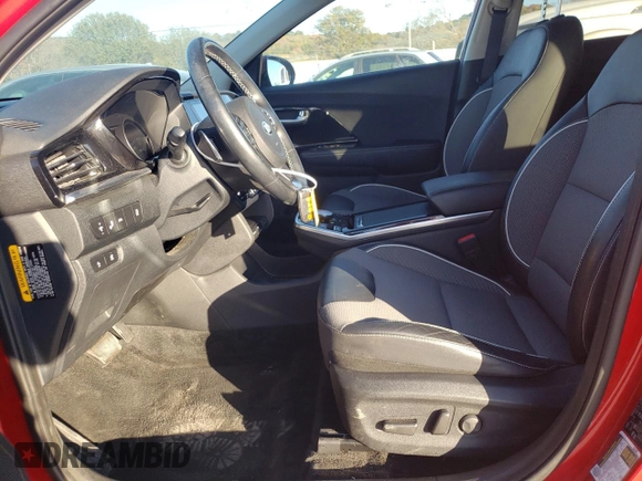 2020 Kia Niro EX with VIN KNDCC3LG0L5070992, listed as a Copart auction lot 77826864 with 35,243 mi miles and Salvage Title. Bid and sale history available at DreamBid. Image 7.