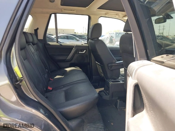 2010 Land Rover LR2 HSE with VIN SALFR2BN4AH180051, listed as a IAAI auction lot 41830326 with NaN miles. Bid and sale history available at carsss.com. Image 8.