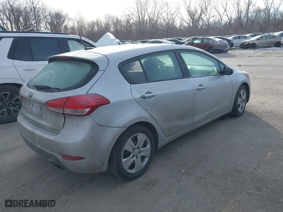 2016 Kia Forte 5-Door LX with VIN KNAFK5A82G5586927, listed as a IAAI auction lot 41396353 with 168,625 mi miles. Bid and sale history available at carsss.com. Image 4.
