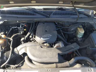 2001 Chevrolet Tahoe LS with VIN 1GNEK13T51R184450, listed as a IAAI auction lot 41773131 with 290,093 mi miles. Bid and sale history available at carsss.com. Image 10.