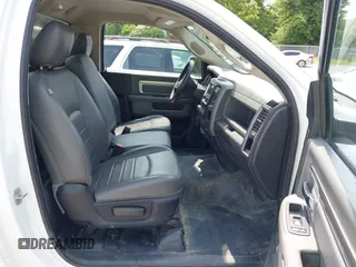2019 Ram 1500 Tradesman с VIN 3C6JR7DT1KG585748, выставлен на аукционе IAAI как лот 42388256 с пробегом 161 573 миль миль и . История ставок и продаж доступна на DreamBid. Изображение 5.