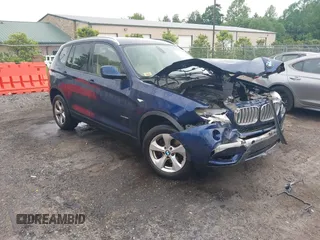 2011 BMW X3 28i z VIN 5UXWX5C5XBL707181, wystawiony jako IAAI lot #42250497 z przebiegiem 62 431 mil mil oraz . Historia ofert i sprzedaży dostępna na DreamBid. Obrazek 1.
