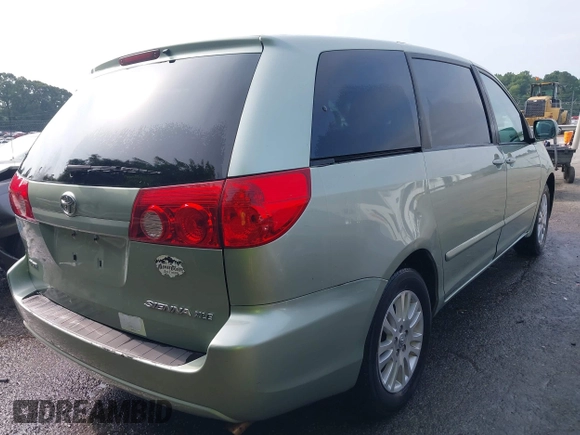 2007 Toyota Sienna XLE z VIN 5TDZK22C27S098511, wystawiony jako IAAI lot #42432979 z przebiegiem 271 441 mil mil oraz . Historia ofert i sprzedaży dostępna na DreamBid. Obrazek 4.