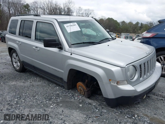 2014 Jeep Patriot Latitude with VIN 1C4NJRFB2ED500595, listed as a IAAI auction lot 41736183 with 78,347 mi miles. Bid and sale history available at carsss.com. Image 1.