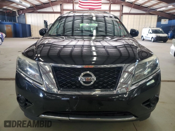 2015 Nissan Pathfinder SV with VIN 5N1AR2MM0FC686885, listed as a Copart auction lot 55508405 with 204,274 mi miles and Clean Title. Bid and sale history available at carsss.com. Image 5.