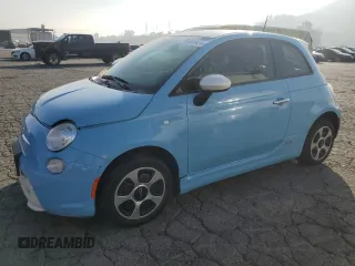 2015 FIAT 500e with VIN 3C3CFFGE7FT507347, listed as a Copart auction lot 83441424 with 70,988 mi miles and Clean Title. Bid and sale history available at carsss.com. Image 1.