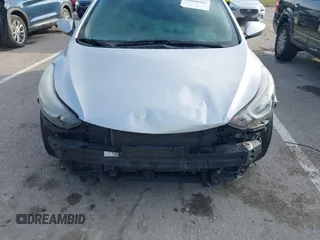 2016 Hyundai Elantra SE with VIN 5NPDH4AE0GH654960, listed as a IAAI auction lot 41089501 with 136,612 mi miles. Bid and sale history available at carsss.com. Image 6.