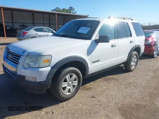 2007 Ford Explorer XLT with VIN 1FMEU63E27UA69436, listed as a IAAI auction lot 41777443 with 215,975 mi miles. Bid and sale history available at carsss.com. Image 2.