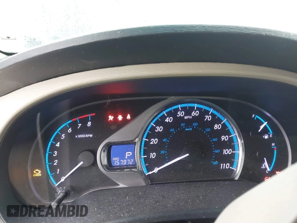 2011 Toyota Sienna XLE AAS with VIN 5TDYK3DC9BS068364, listed as a IAAI auction lot 41733881 with 157,972 mi miles. Bid and sale history available at carsss.com. Image 7.