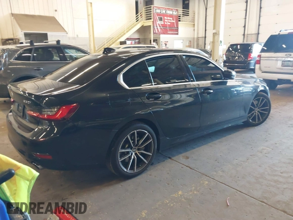 2021 BMW 3 Series 330i with VIN 3MW5R1J06M8C17805, listed as a IAAI auction lot 41736509 with 60,811 mi miles. Bid and sale history available at carsss.com. Image 4.